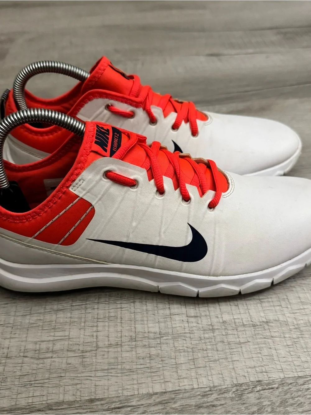 Nike FI Impact 2 Women's Golf Shoes 776093-102 Size 9 White Orange/Red Leather - Picture 3 of 13